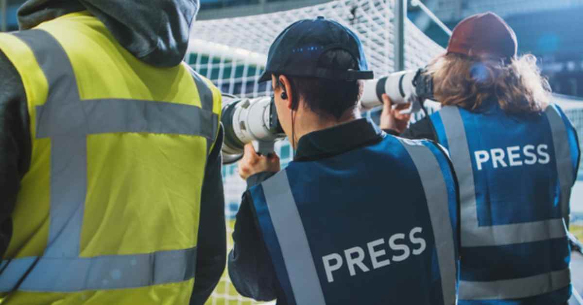 Sports journalism and sports photography: capturing the essence of sporting moments